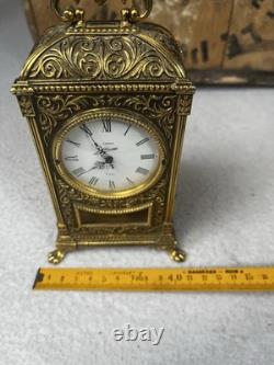 Horloge pendule bronze doré ciselé style rocaille 4 Jewels 8 Day À réviser