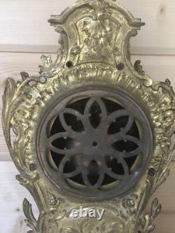 Horloge pendule en bronze decor angelot du XIX ème siècle Napoléon III