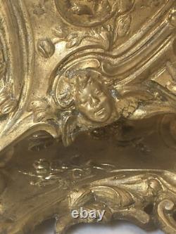 Horloge pendule en bronze decor angelot du XIX ème siècle Napoléon III