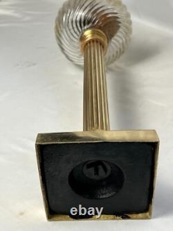 Importante lampe à pétrole Napoléon III bronze et verre fin XIXème Importante lampe à pétrole Napoléon III bronze et verre fin XIXème