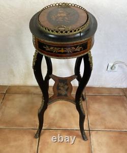JARDINIERE NAPOLÉON III EN MARQUETERIE, BOIS ET BRONZE complète bac et couvercle