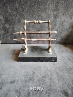 Joli Porte Plumes En Bronze Et Marbre Napoléon III (Vendu Sans Les Plumes)