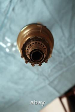 LP53-Lampe à pétrole d'époque Napoléon III en bronze et porcelaine noire