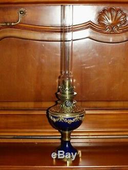 Lampe à Pétrole Porcelaine Bleu et Bronze Napoléon III