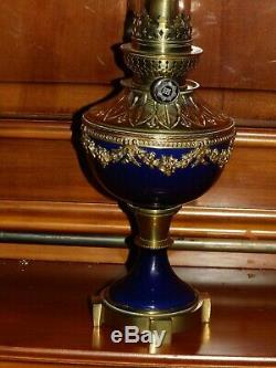 Lampe à Pétrole Porcelaine Bleu et Bronze Napoléon III