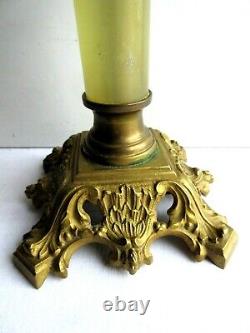 Lampe à pétrole XIXème, récipient en cristal, pied en bronze, Napoléon III