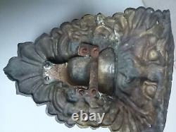 Mascaron valet Récupère-boule en bronze. Billard ancien XIXème siècle