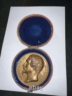 Médaille Napoléon III Rétablissement de l'Empire 1852 Gravée par Borrel