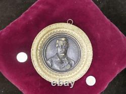 Médaille bronze L. Napoléon, cadre bronze doréP 650g, D 155mm, 19ème