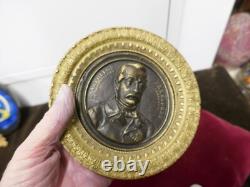 Médaille bronze L. Napoléon, cadre bronze doréP 650g, D 155mm, 19ème