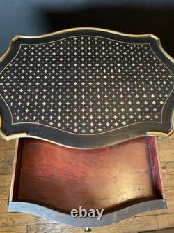 Meuble / table Napoléon III nacre et bois d'ébène Avec élément bronze Guéridon