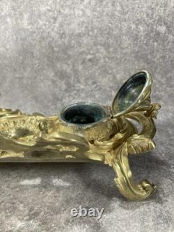 NÉCESSAIRE DE BUREAU. ENCRIER DOUBLE NAPOLÉON III. Bronze doré. Rocaille