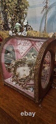 Napoleon III Globe du Mariee /coffre wedding globe With Brides Crown