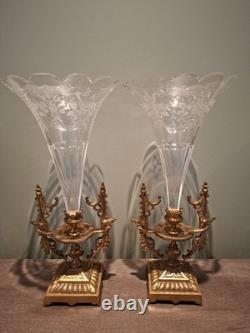 PAIRE VASES CORNET Napoléon III Cristal Gravé /Bronze Doré XIXèmeH. 34 CM