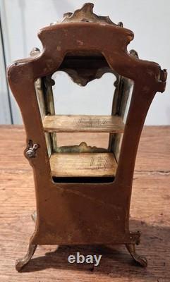 PETITE VITRINE A BIJOUX OU A BAGUES STYLE ROCAILLE EN REGULE ET BRONZE XIXème