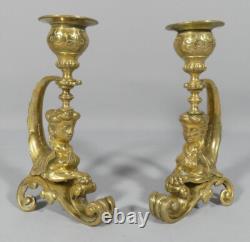 Paire De Bougeoirs Aux Sphinges En Bronze Doré, époque Napoléon III