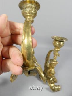 Paire De Bougeoirs Aux Sphinges En Bronze Doré, époque Napoléon III