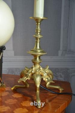Paire De Bougeoirs Napoleon III En Bronze Electrifies