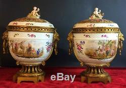 Paire De Grands Vase Avec Couvercle. Napoleon Iii. Meissen . Allemagne. XIX