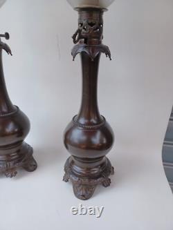 Paire De Lampe A Petrole En Bronze. D'époque Napoléon III, Vers 1860