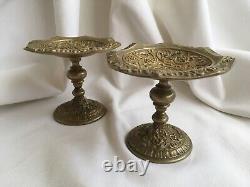 Paire coupelles bronze arabesques Pair of cups dishes