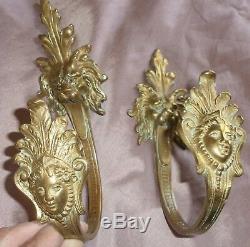 Paire d' embrases Napoléon III bronze doré Mascaron femme plume perle & lion