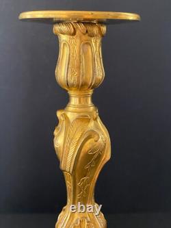 Paire de Bougeoirs de style Louis XV en BRONZE DORÉ XIXème Signés F. BARBEDIENNE