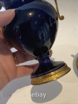 Paire de Vases Ancien Sèvres Porcelaine Bleu et Bronze Ormolu