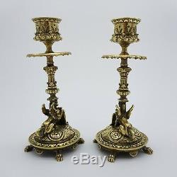 Paire de bougeoir en bronze décor de chimère griffon french antique victorian
