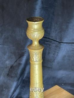 Paire de bougeoirs Napoléon III en bronze / laiton doré Décor à l'antique