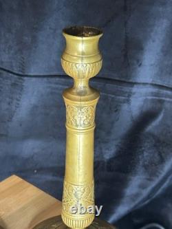 Paire de bougeoirs Napoléon III en bronze / laiton doré Décor à l'antique