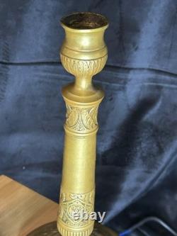 Paire de bougeoirs Napoléon III en bronze / laiton doré Décor à l'antique
