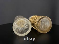 Paire de flacons vaporisateurs à parfum en cristal taillé et bronze doré