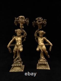 Paire de grands bougeoirs aux putti en bronze doré XIXe 33 cm 4 kg