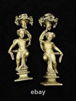 Paire de grands bougeoirs aux putti en bronze doré XIXe 33 cm 4 kg