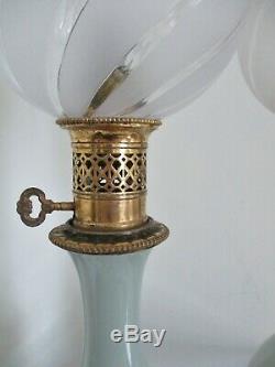 Paire de lampes à huile pétrole bronze porcelaine céladon Chine Napoléon III