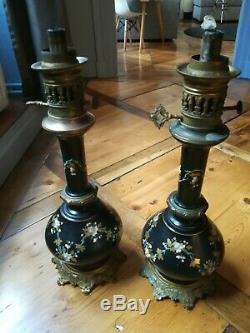 Paire de lampes à pétrole en bronze doré et porcelaine époque Napoléon III