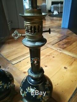 Paire de lampes à pétrole en bronze doré et porcelaine époque Napoléon III