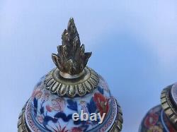 Paire de vases couverts balustre porcelaine Arita Imari montures bronze Napoléon