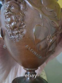 Paire de vases en Bronze signé LeVillain et Barbedienne XIXe Napoléon III