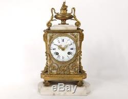Pendule Louis XVI marbre blanc bronze doré noeuds Napoléon III clock XIXème