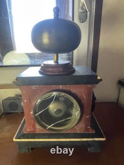 Pendule Napoléon III Marbre Rouge Et Noir Ornements Bronze