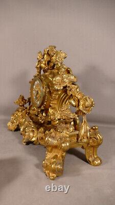 Pendule Rocaille Aux Fleurs En Bronze Doré, époque Napoléon III Tuffier à Nancy