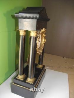 Pendule a colonnes Napoléon III avec incrustations