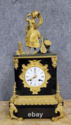 Pendule borne époque Napoléon III en marbre et bronze vers 1850