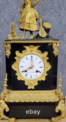 Pendule borne époque Napoléon III en marbre et bronze vers 1850