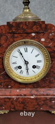 Pendule borne époque Napoléon III en marbre griotte et bronze doré vers 1880