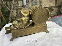 Pendule de cheminée XIXe Napoléon III bronze doré MADE in italy