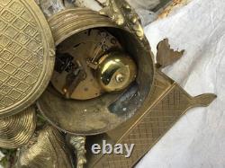 Pendule de cheminée XIXe Napoléon III bronze doré MADE in italy