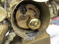 Pendule de cheminée XIXe Napoléon III bronze doré MADE in italy